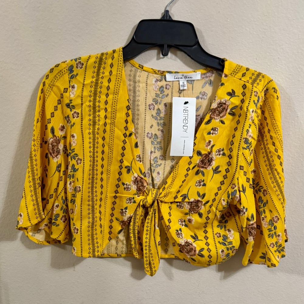 NWT NB Trendy Yellow Floral Boho Crop Blouse